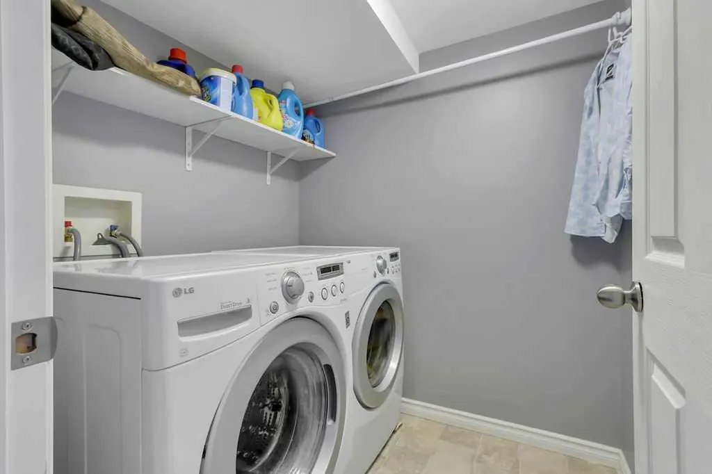49 Abel Close Red Deer AB T4R 2Y3