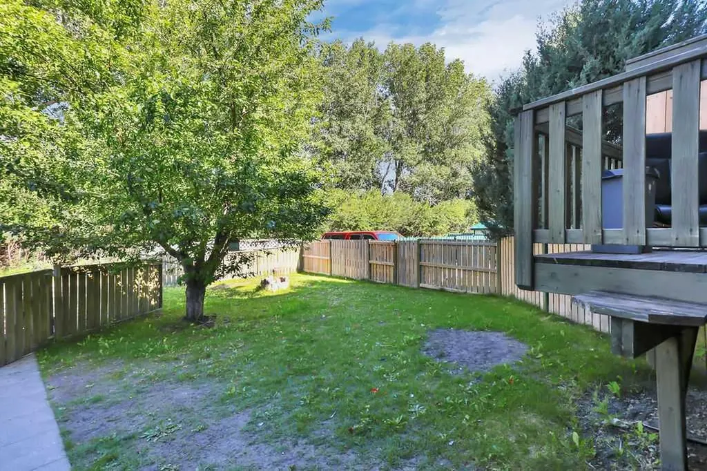 49 Abel Close Red Deer AB T4R 2Y3