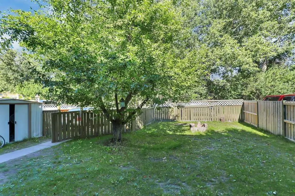 49 Abel Close Red Deer AB T4R 2Y3