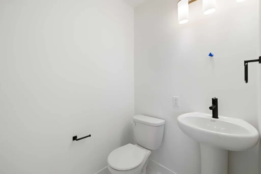 2230 81st Street SW Calgary AB T3H 6M2