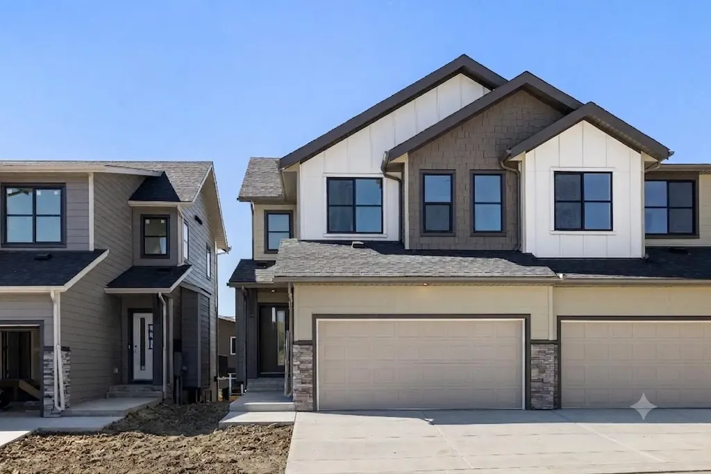 2230 81st Street SW Calgary AB T3H 6M2