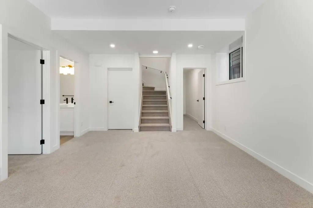 2230 81st Street SW Calgary AB T3H 6M2