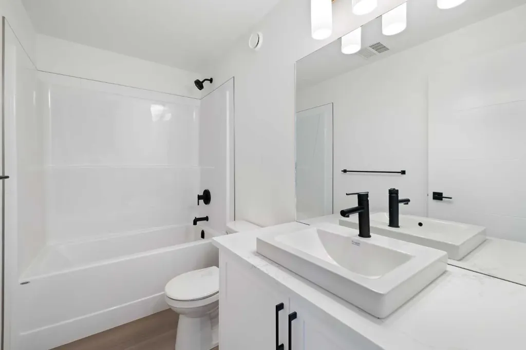 2230 81st Street SW Calgary AB T3H 6M2