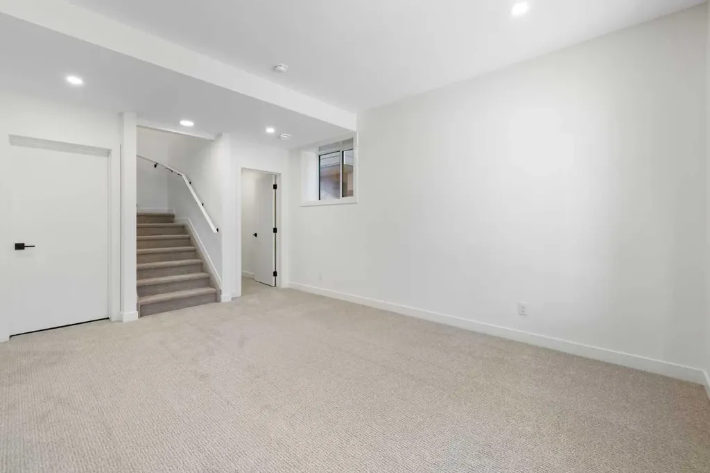 2230 81st Street SW Calgary AB T3H 6M2