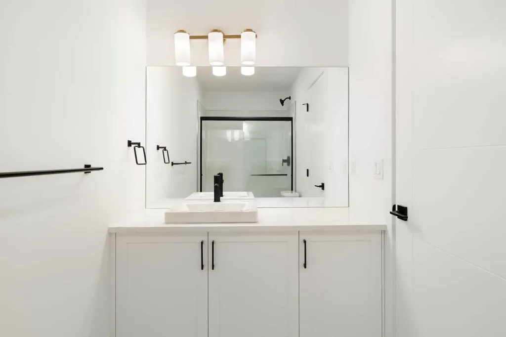 2230 81st Street SW Calgary AB T3H 6M2