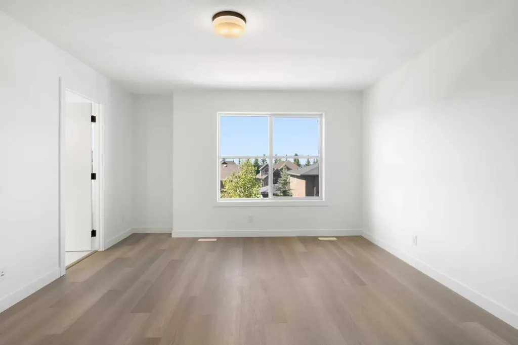 2230 81st Street SW Calgary AB T3H 6M2
