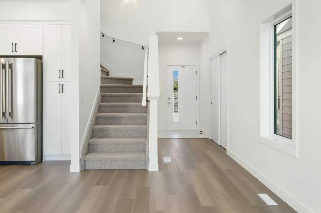 2230 81st Street SW Calgary AB T3H 6M2