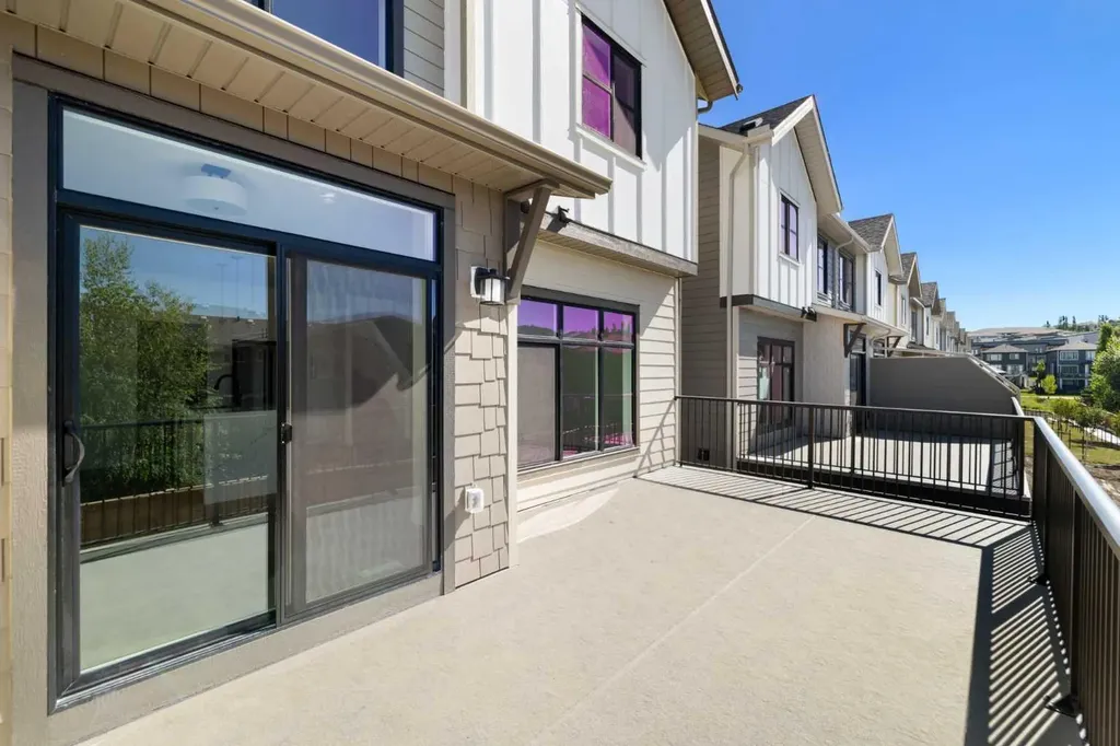 2230 81st Street SW Calgary AB T3H 6M2