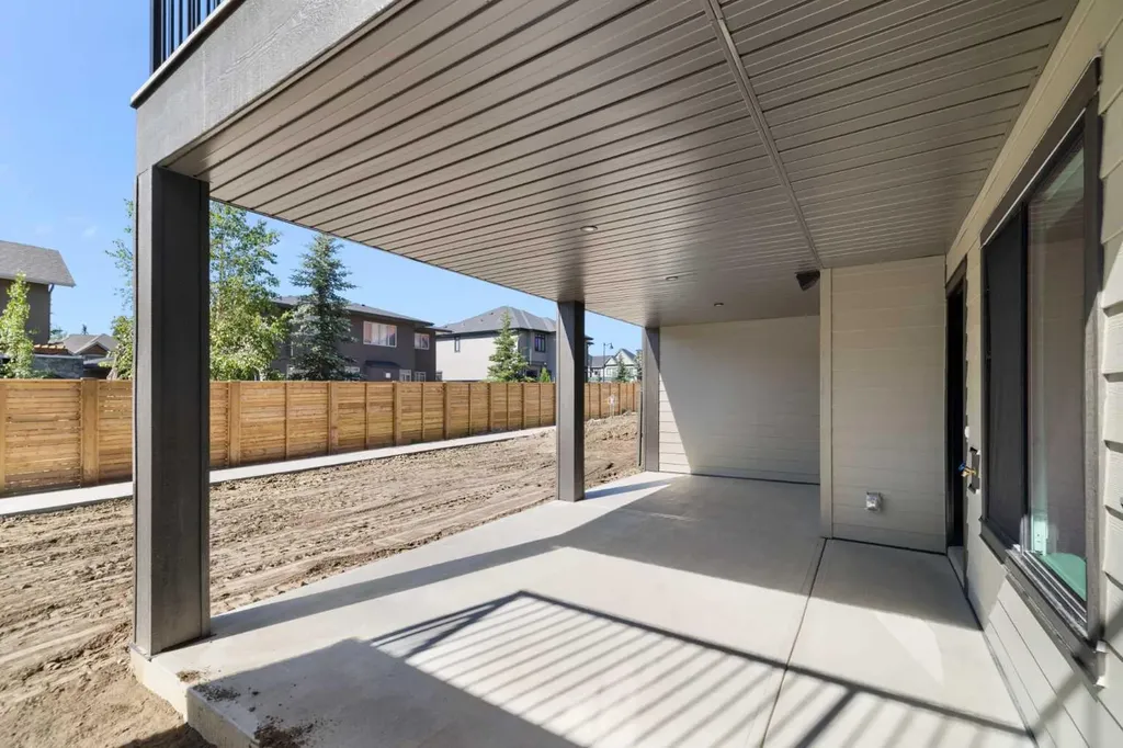 2230 81st Street SW Calgary AB T3H 6M2