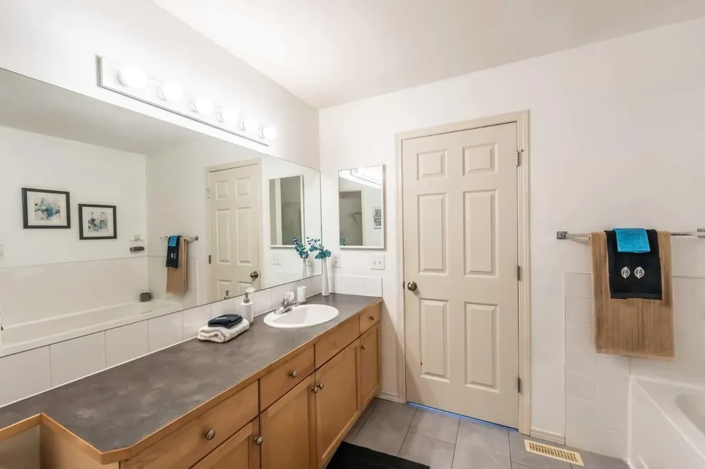 203 Coville Close NE Calgary AB T3K5V8
