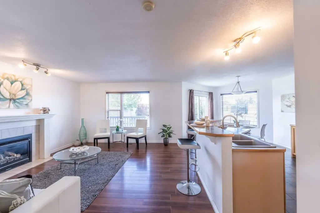 203 Coville Close NE Calgary AB T3K5V8