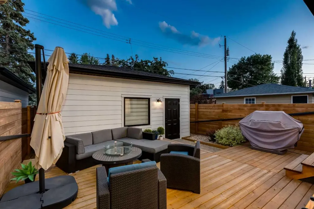 3719 2 Avenue SW Calgary AB T3C 0A2
