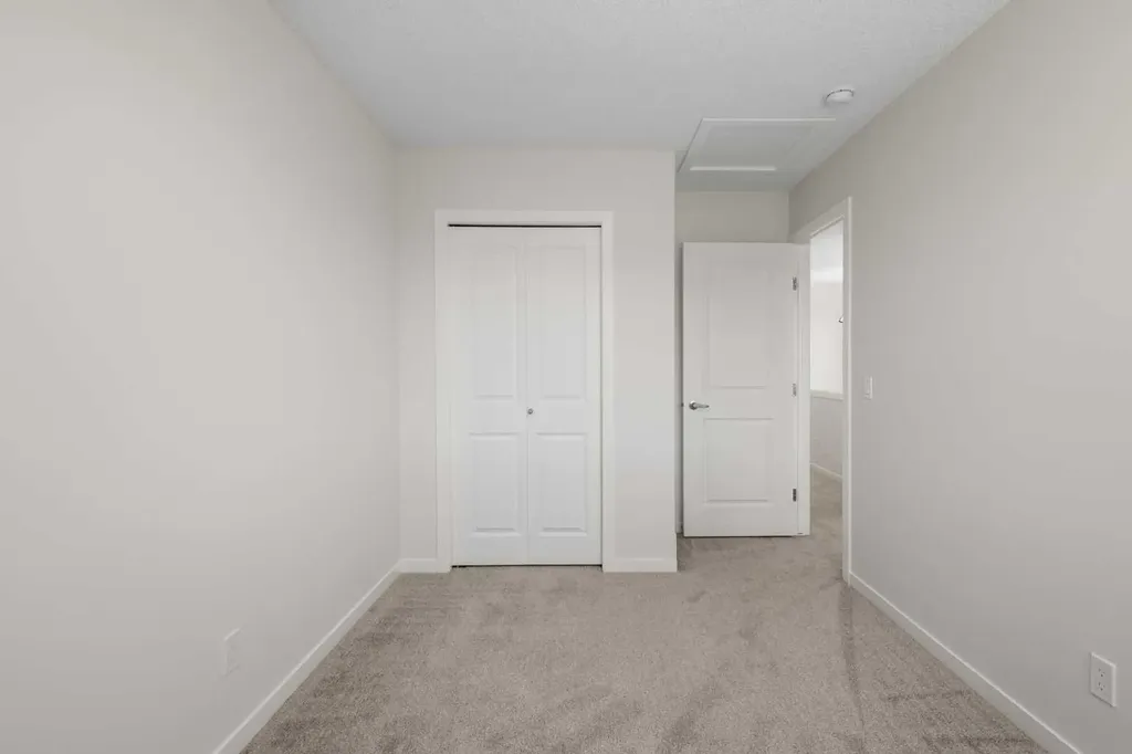 71 Sage Hill Lane NW Calgary AB T3R 2B3