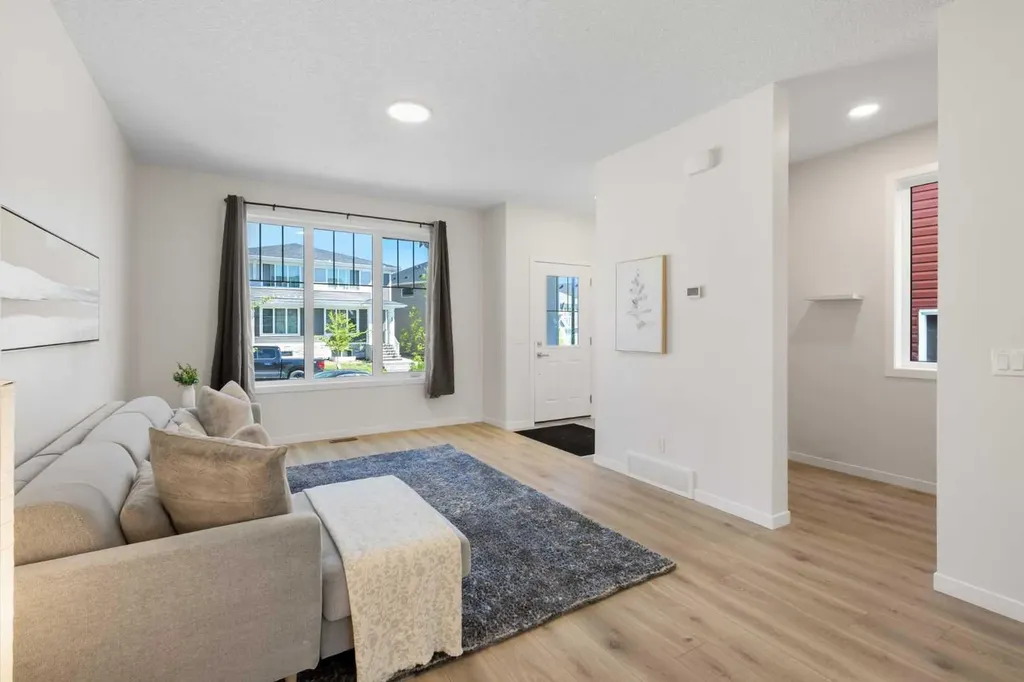 71 Sage Hill Lane NW Calgary AB T3R 2B3