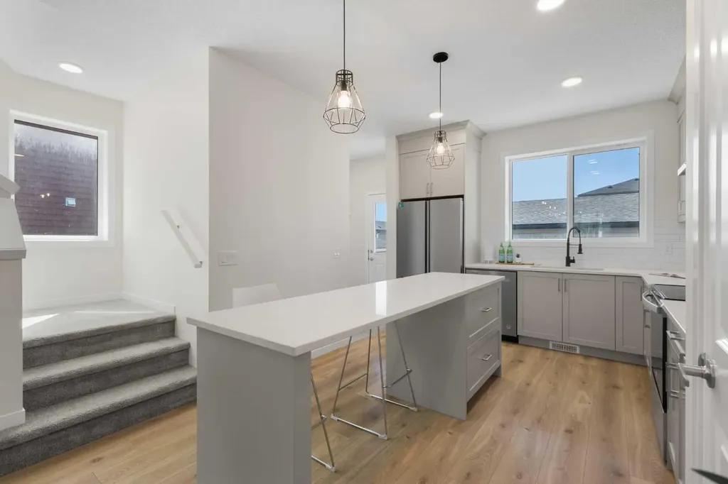 71 Sage Hill Lane NW Calgary AB T3R 2B3