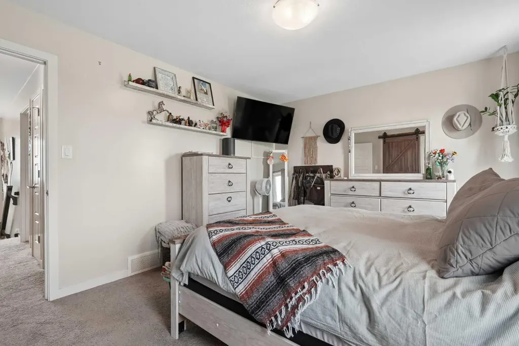 648 Parkside Green Coaldale AB T1M 0B2