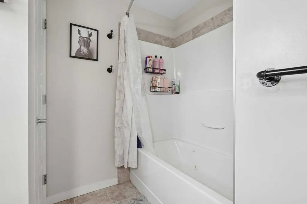 648 Parkside Green Coaldale AB T1M 0B2