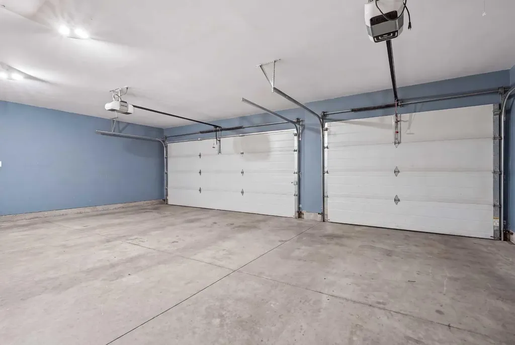 648 Parkside Green Coaldale AB T1M 0B2