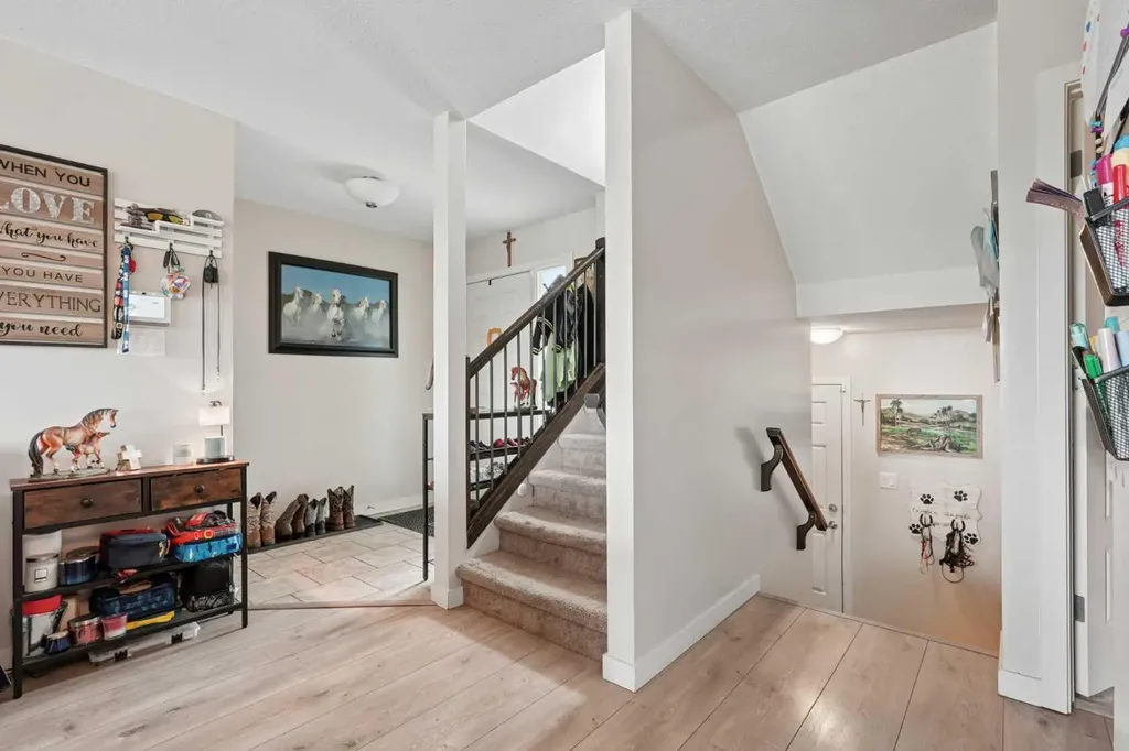 648 Parkside Green Coaldale AB T1M 0B2