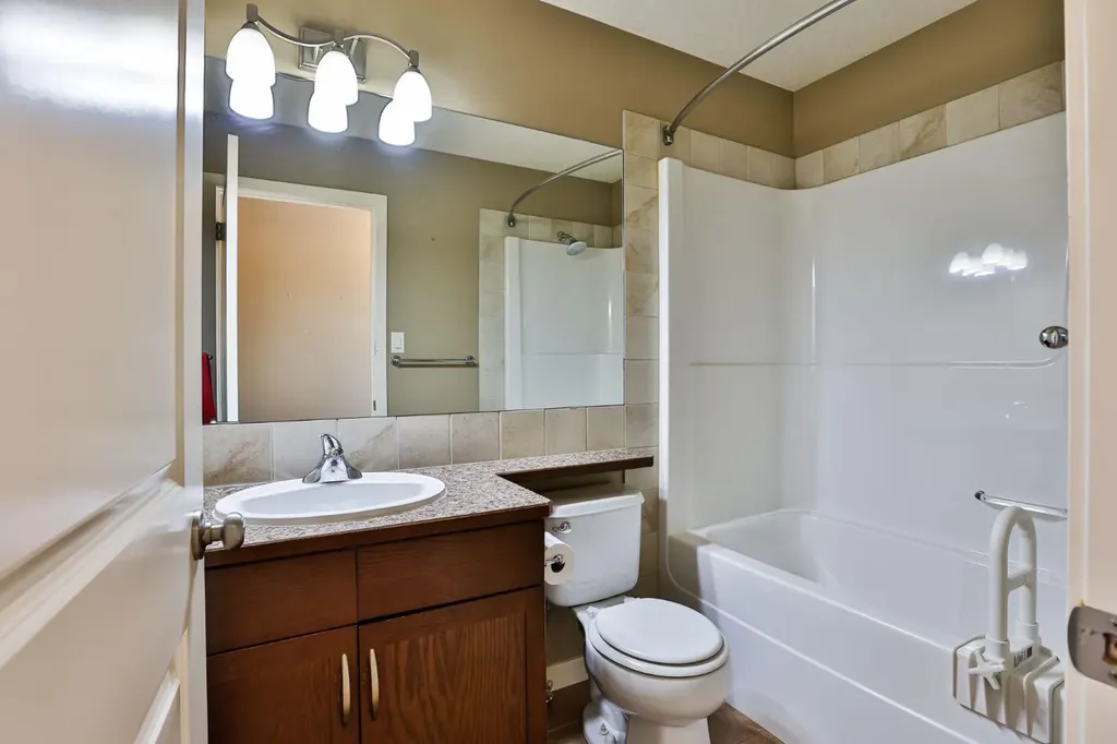 215 Haru Moriyama Place N Lethbridge AB T1H5W4