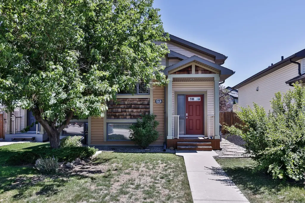 215 Haru Moriyama Place N Lethbridge AB T1H5W4