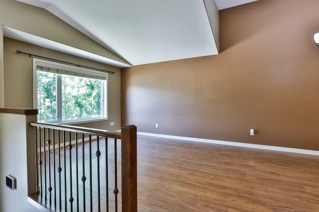 215 Haru Moriyama Place N Lethbridge AB T1H5W4