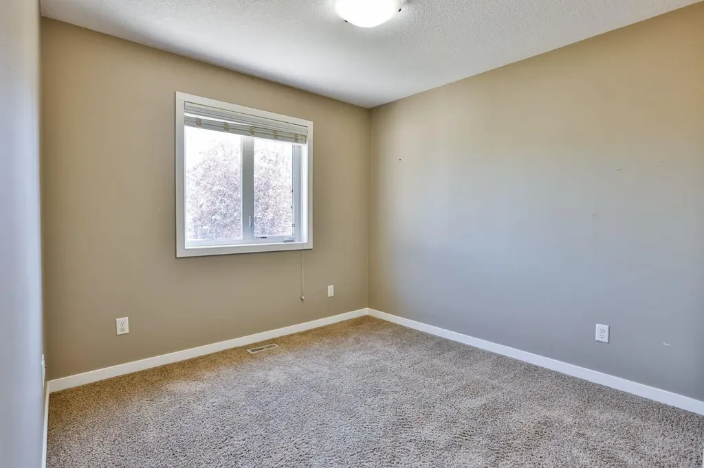 215 Haru Moriyama Place N Lethbridge AB T1H5W4