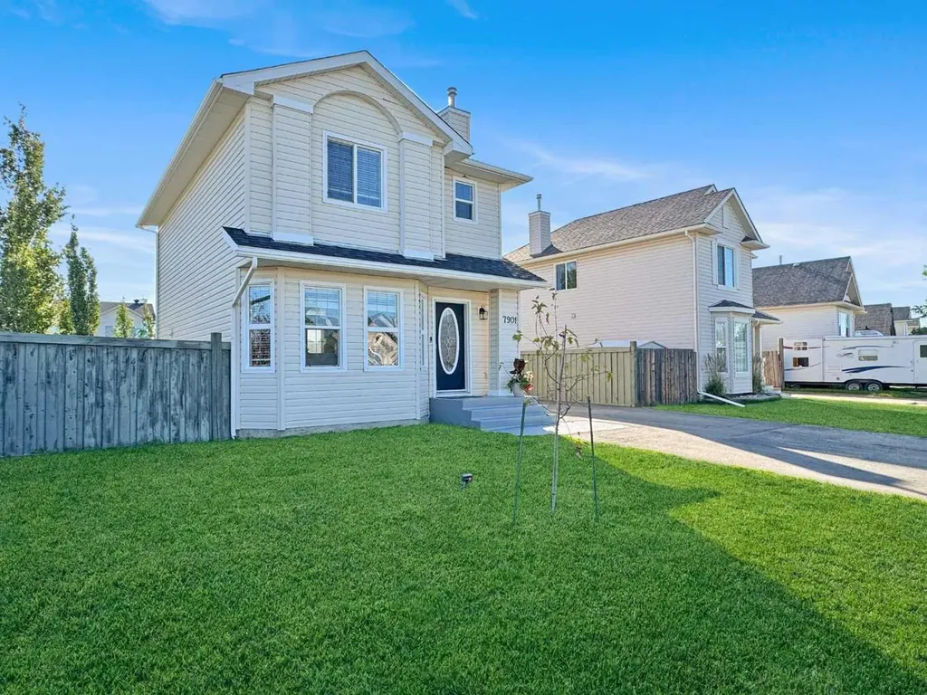 7901 Westpointe Drive Grande Prairie AB T8W 2T9
