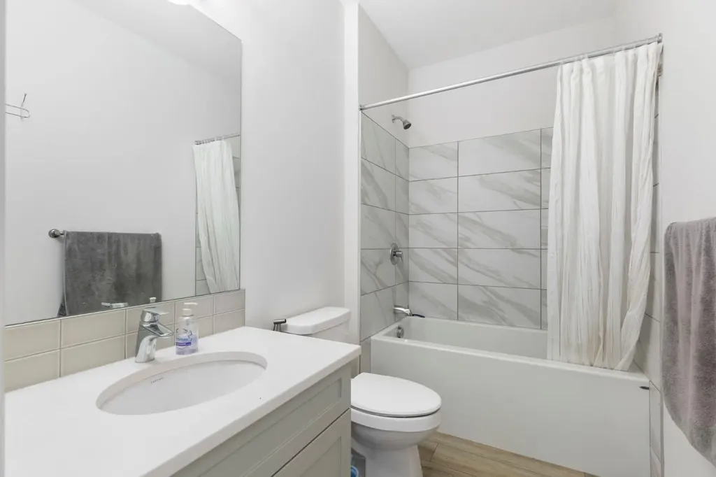 183 Brander Avenue Langdon AB T0J 1X2