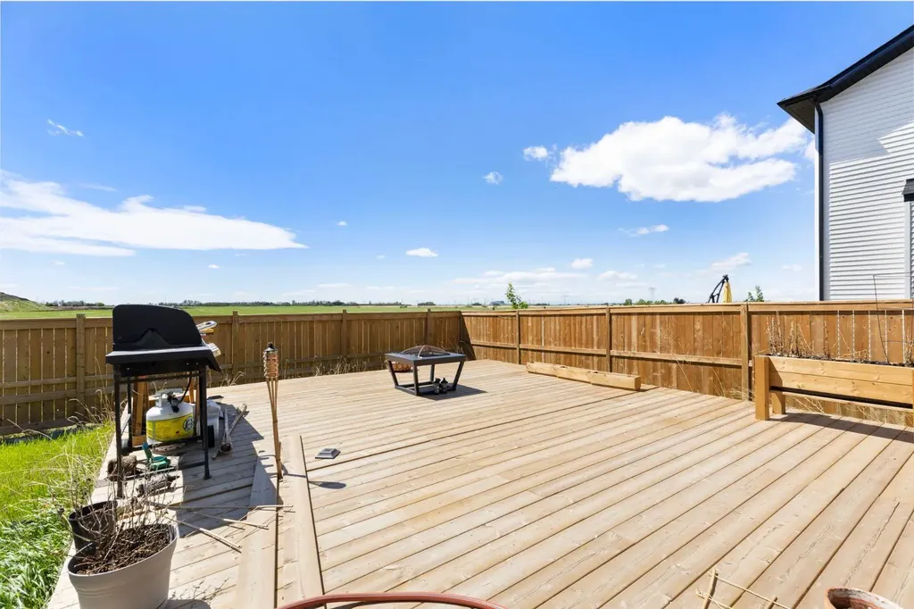 183 Brander Avenue Langdon AB T0J 1X2