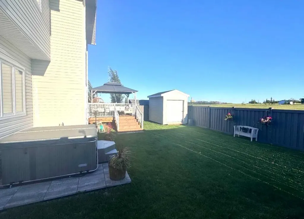 10200 93 Avenue Sexsmith AB T0H 3C0