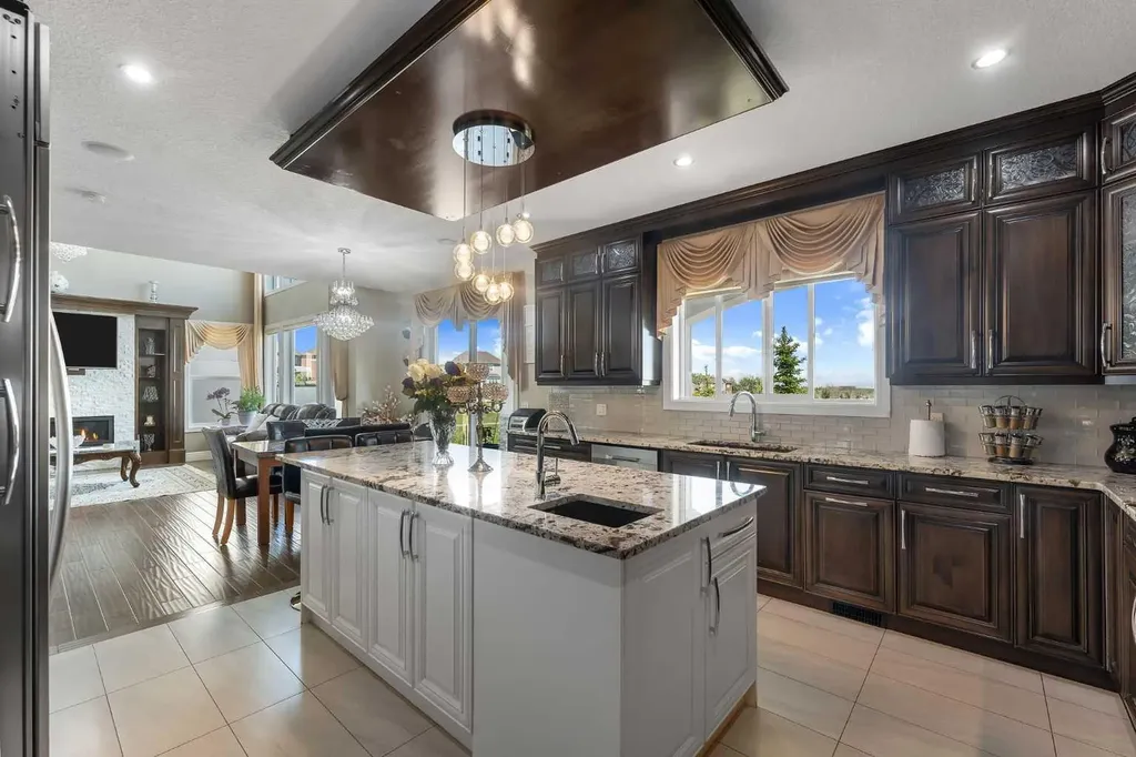 255 Stonemere Green Chestermere AB T1X 0X5