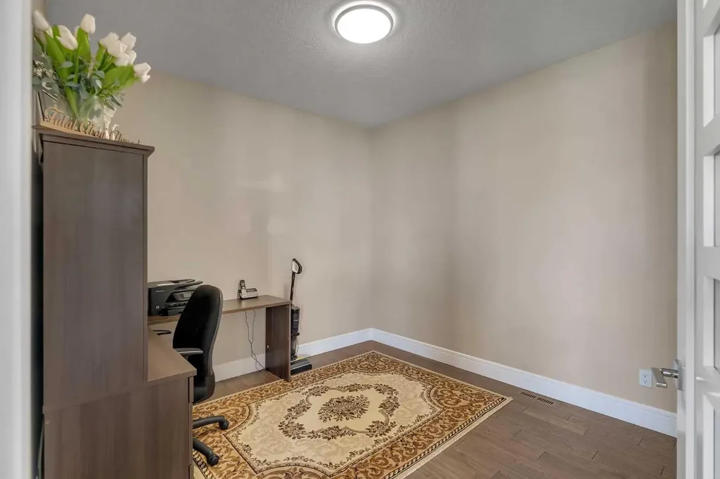 255 Stonemere Green Chestermere AB T1X 0X5