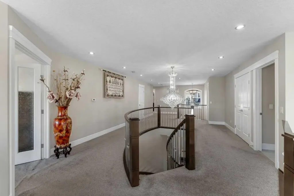 255 Stonemere Green Chestermere AB T1X 0X5