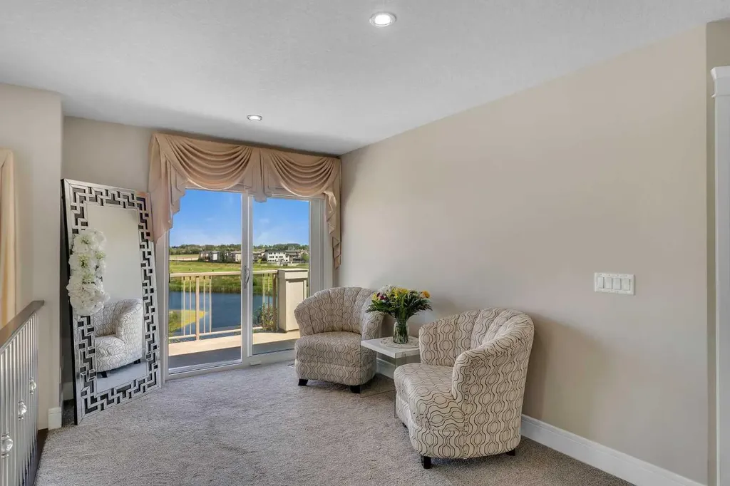 255 Stonemere Green Chestermere AB T1X 0X5
