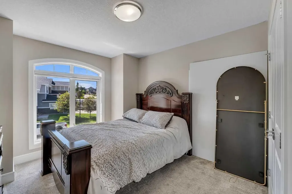 255 Stonemere Green Chestermere AB T1X 0X5