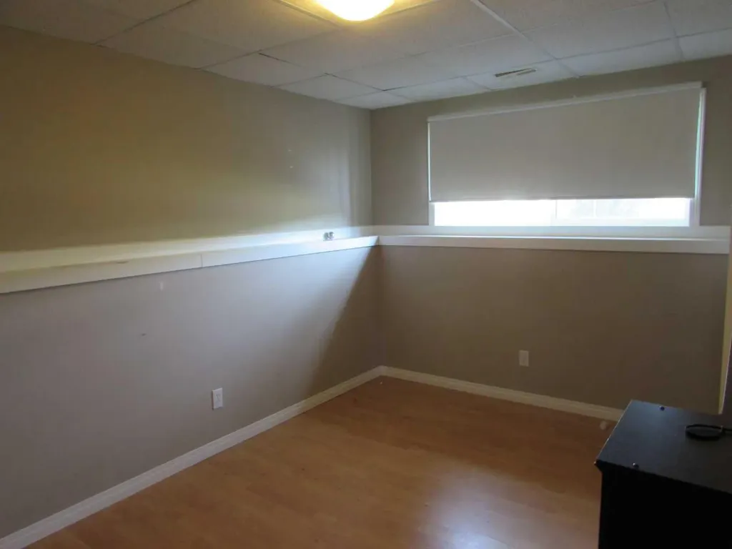 5204 Landsdowne Avenue Blackfalds AB T0M0J0