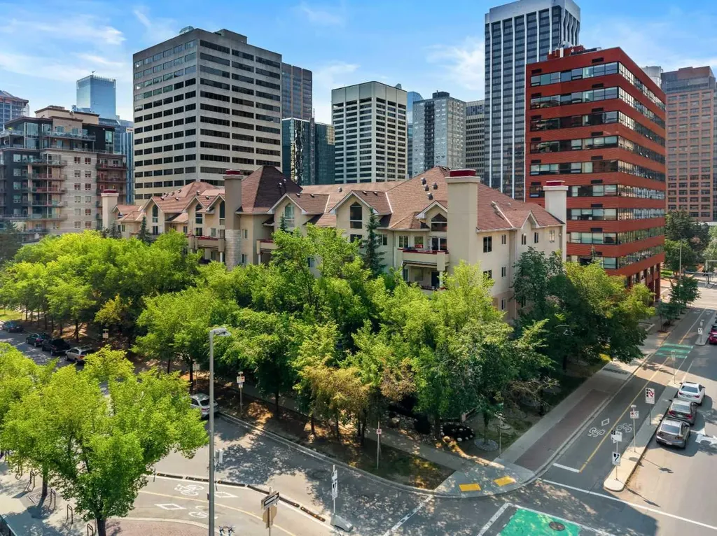 777 3 Avenue SW Calgary AB T2P0G8