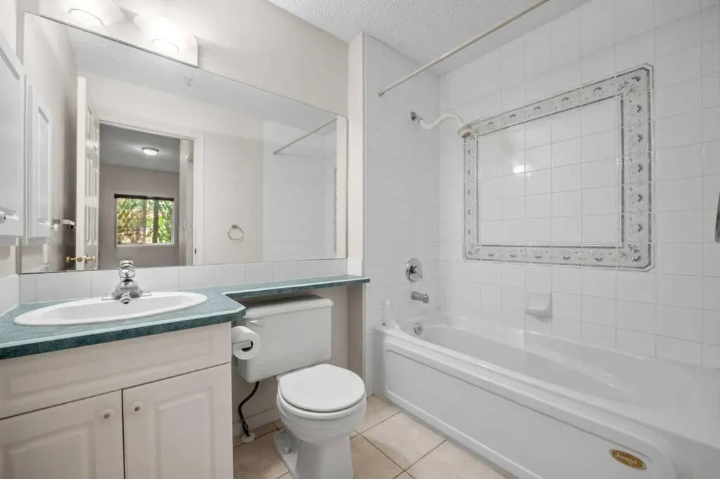 777 3 Avenue SW Calgary AB T2P0G8
