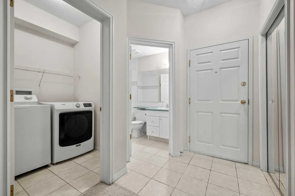 777 3 Avenue SW Calgary AB T2P0G8