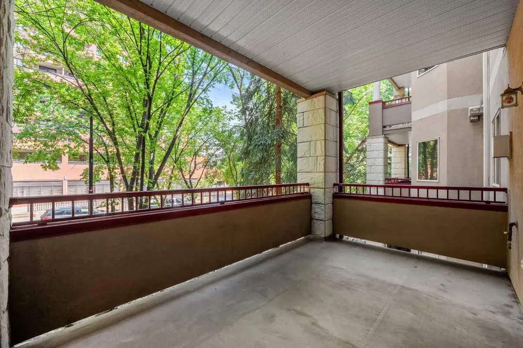 777 3 Avenue SW Calgary AB T2P0G8