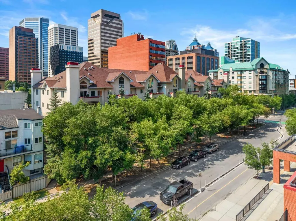 777 3 Avenue SW Calgary AB T2P0G8