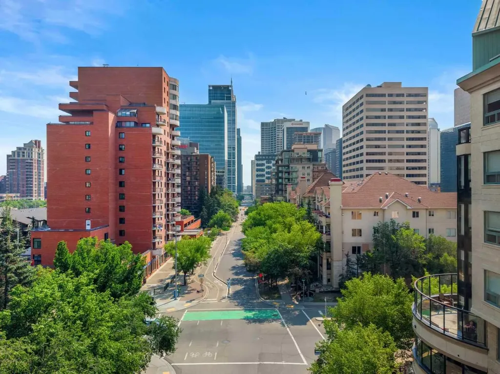 777 3 Avenue SW Calgary AB T2P0G8