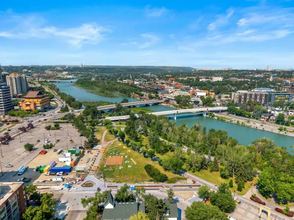 777 3 Avenue SW Calgary AB T2P0G8