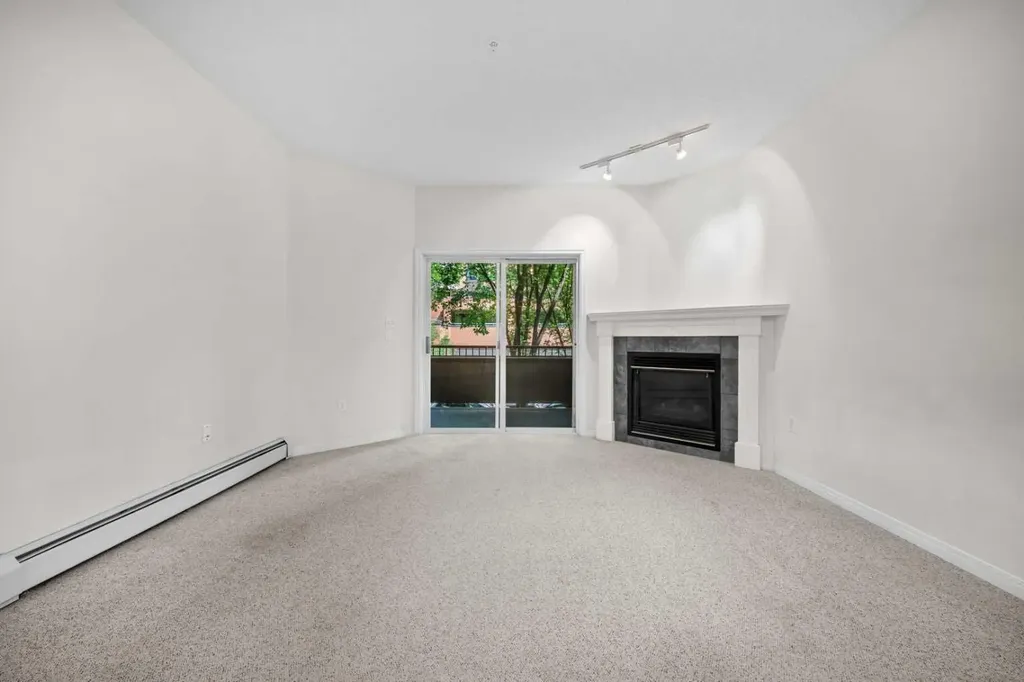 777 3 Avenue SW Calgary AB T2P0G8