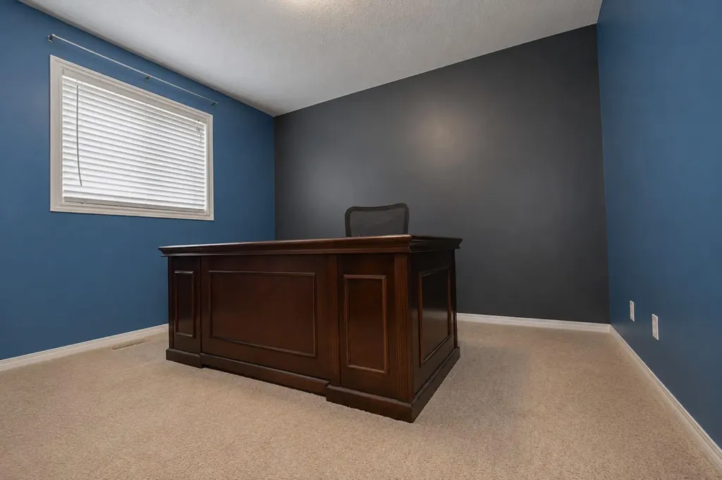 7102 86a Street Grande Prairie AB T8X 0C8