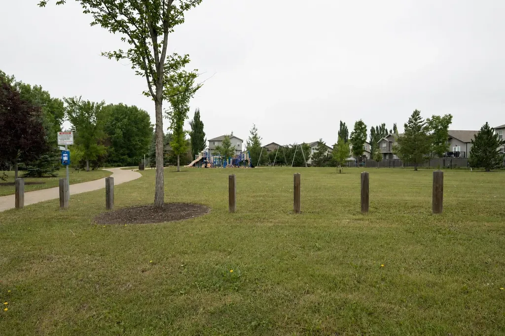 7102 86a Street Grande Prairie AB T8X 0C8