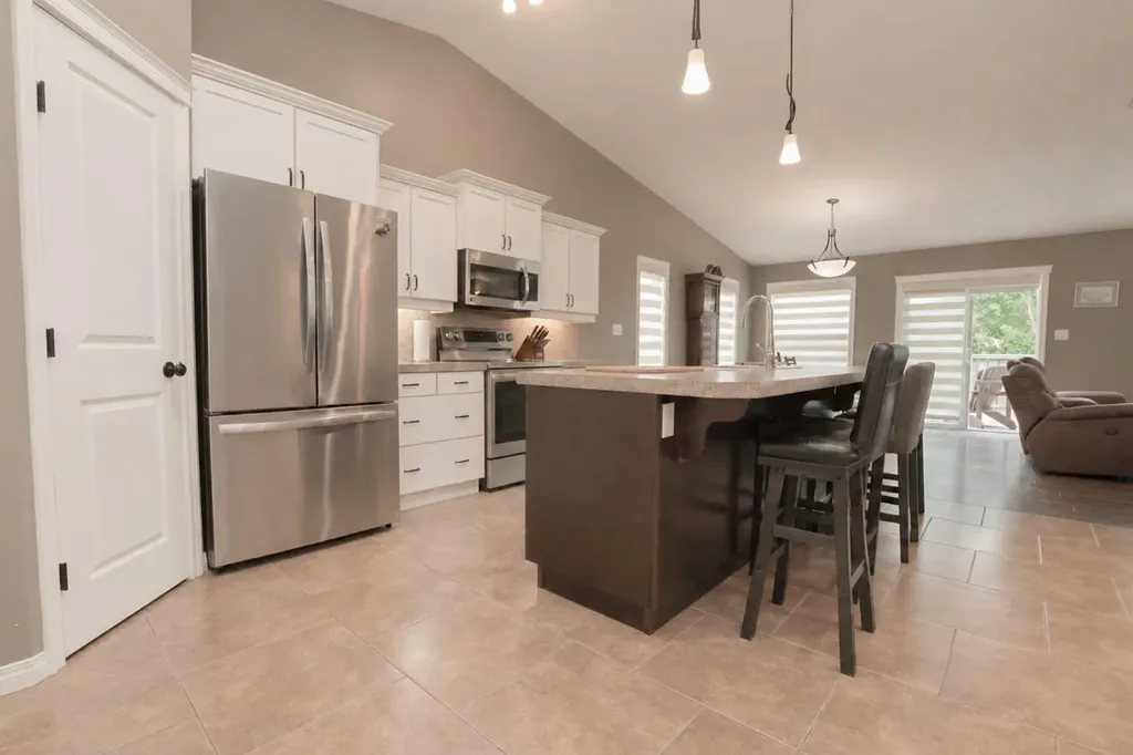 7102 86a Street Grande Prairie AB T8X 0C8