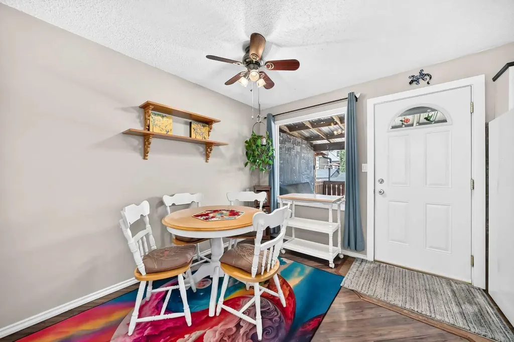 1926 28 Avenue SW Calgary AB T2T 1K1