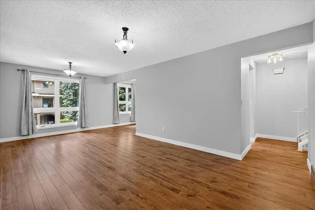 13001 6 Street SW Calgary AB T2W 4J8